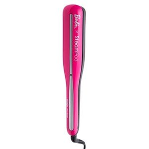 L'ORÉAL PROFESSIONNEL STEAMPOD
Limited Edition Barbie × Steampod Flat Iron